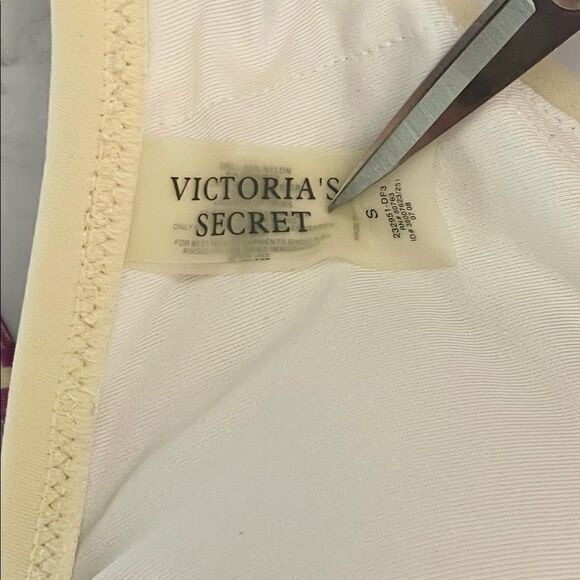 𝅺Victorias Secret Triangle String Bikini Top Small Beaded Embroidered Padded - Picture 8 of 9